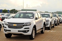 Ford Ranger mất ngôi vua, Toyota Hilux không bán nổi một xe