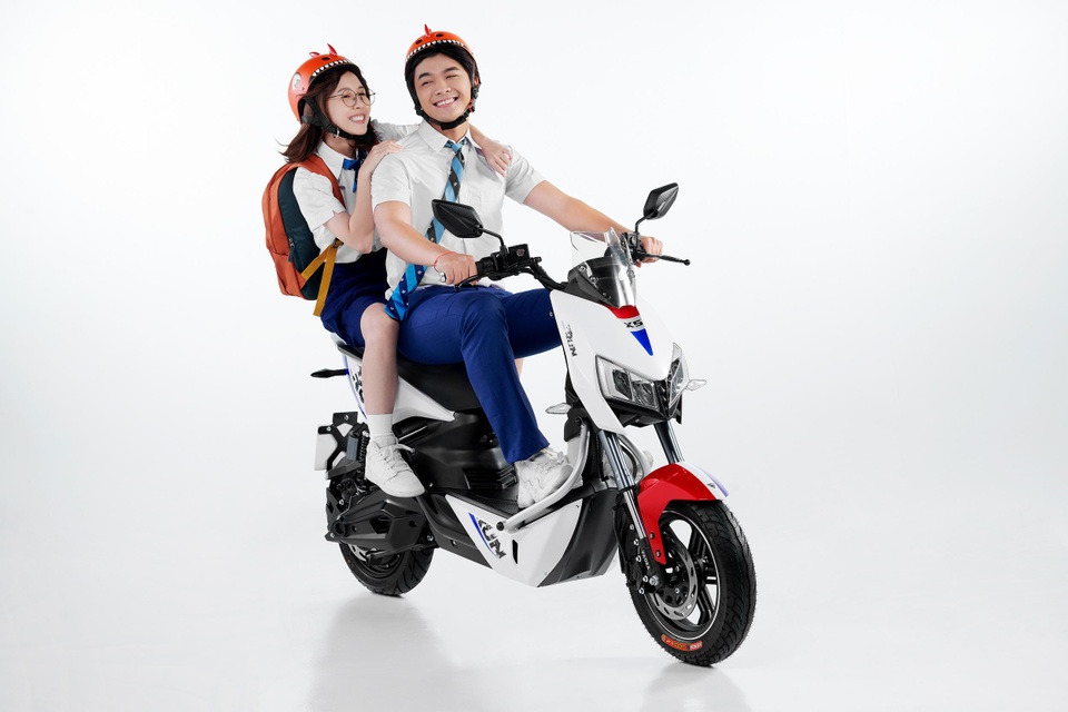 Top 3 mẫu xe máy điện được học sinh ưa chuộng nhất năm học mới - 4 Top 3 mẫu xe máy điện được học sinh ưa chuộng nhất năm học mới - 4