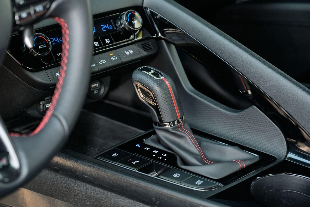 Trải nghiệm chi tiết Hyundai Elantra N-Line 2023: lái thú vị, đủ dính ghế - 17 Trải nghiệm chi tiết Hyundai Elantra N-Line 2023: lái thú vị, đủ dính ghế - 17