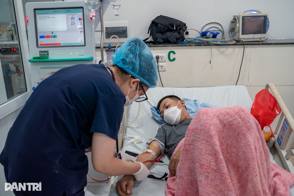 Nhật ký một ngày ở nơi “sinh tử giao nhau” của bóng hồng nội trú - 13 Nhật ký một ngày ở nơi “sinh tử giao nhau” của bóng hồng nội trú - 13