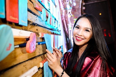 Bùng nổ cơn sốt "Tình" trong giới trẻ