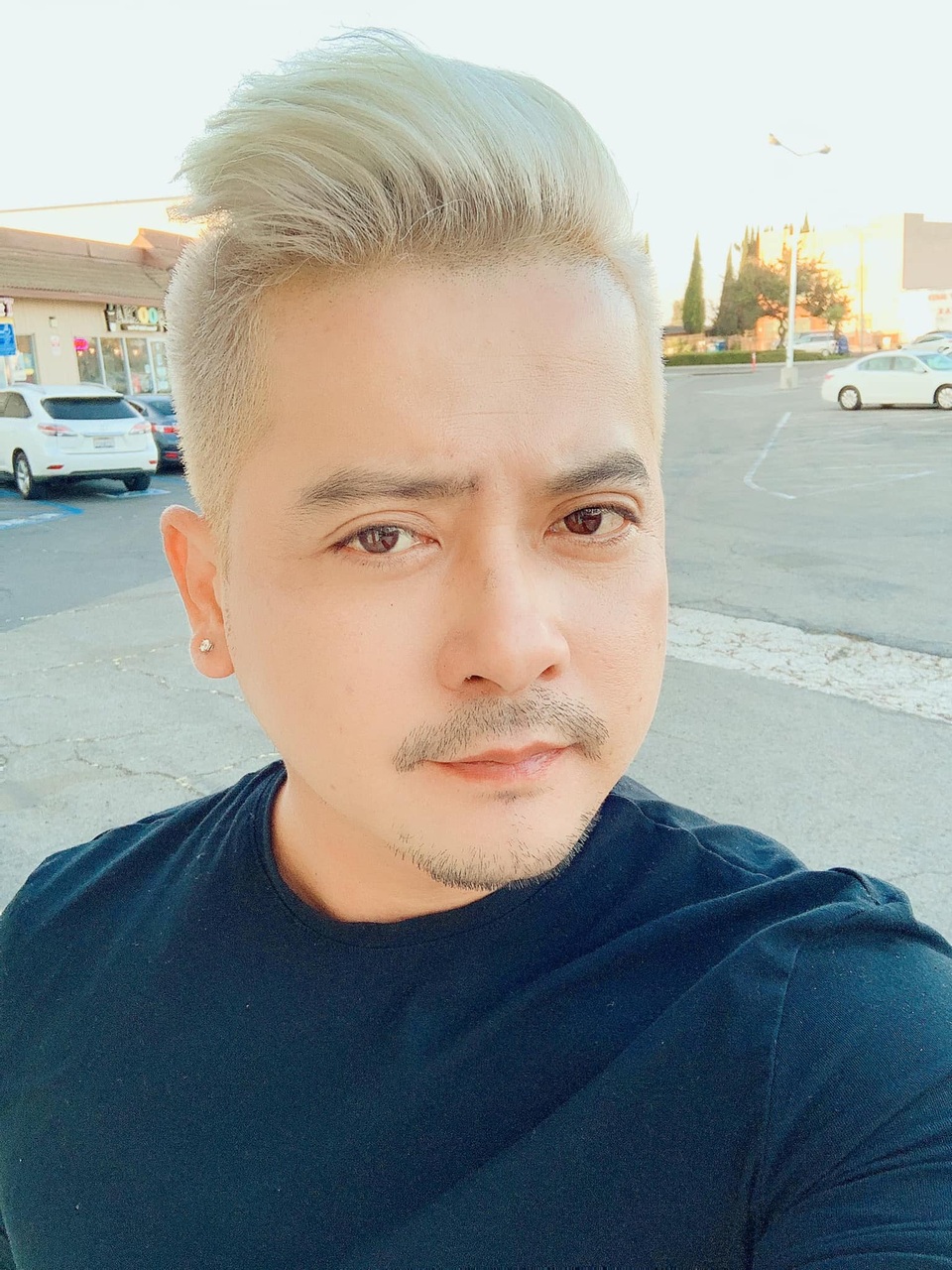 Diễn viên Hoàng Anh tiết lộ lý do đơn phương ly dị vợ - 3 Diễn viên Hoàng Anh tiết lộ lý do đơn phương ly dị vợ - 3