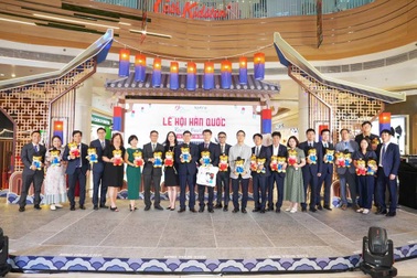 Khám phá kiến trúc cung đình và văn hóa truyền thống Hàn Quốc ngay tại TPHCM