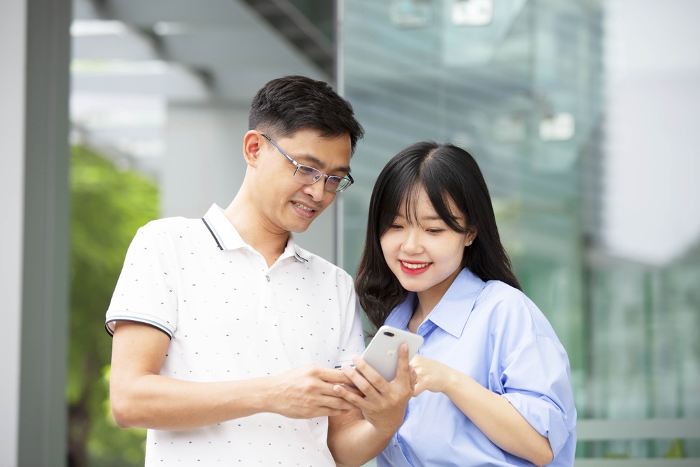 Vietcombank ra mắt ngân hàng số thế hệ mới, nhiều tính năng lần đầu xuất hiện - 4 Vietcombank ra mắt ngân hàng số thế hệ mới, nhiều tính năng lần đầu xuất hiện - 4