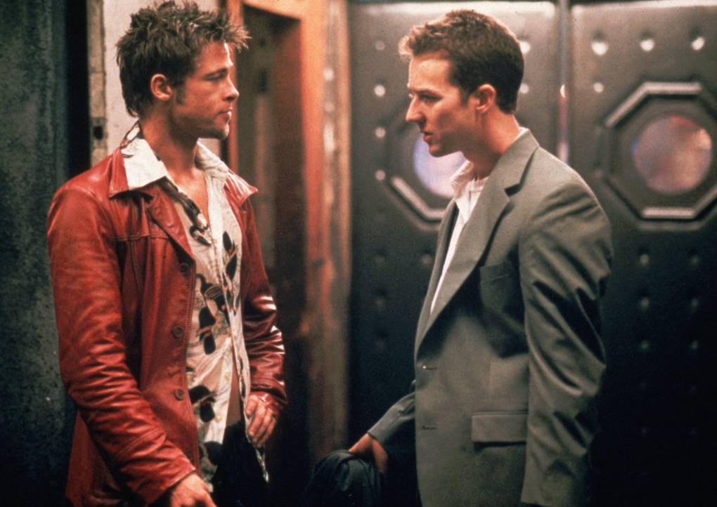 Sau 25 năm, Brad Pitt vẫn phong độ như thời đóng Sàn đấu sinh tử - 3 Sau 25 năm, Brad Pitt vẫn phong độ như thời đóng Sàn đấu sinh tử - 3