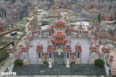 Vợ chồng U90 chi 3 tỷ đồng xây lăng mộ cho mình