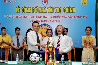 Đội vô địch giải bóng đá U17 nhận 100 triệu tiền thưởng