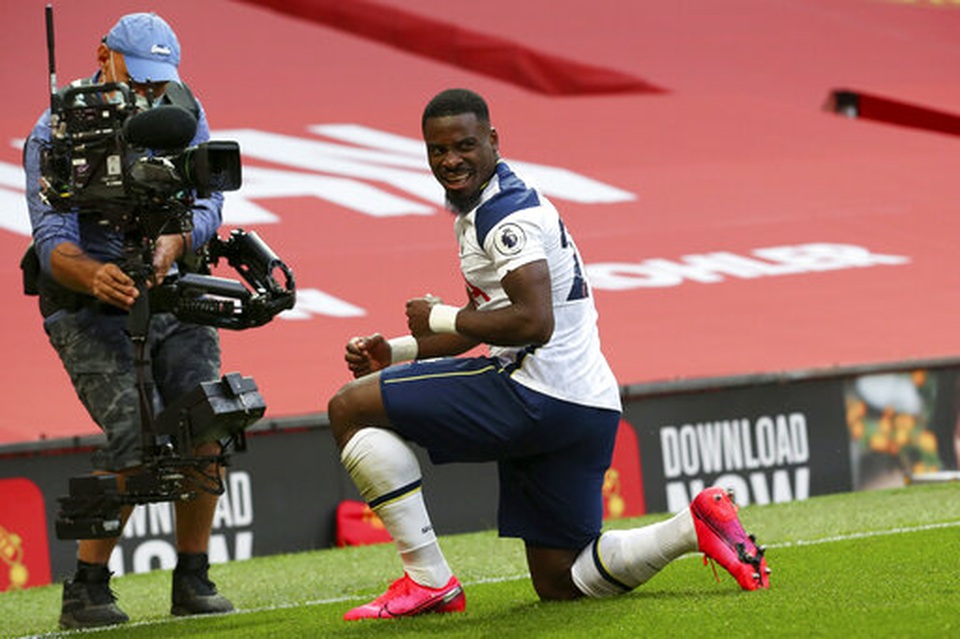 Man Utd 1-6 Tottenham: Địa chấn ở Old Trafford - 7 Man Utd 1-6 Tottenham: Địa chấn ở Old Trafford - 7