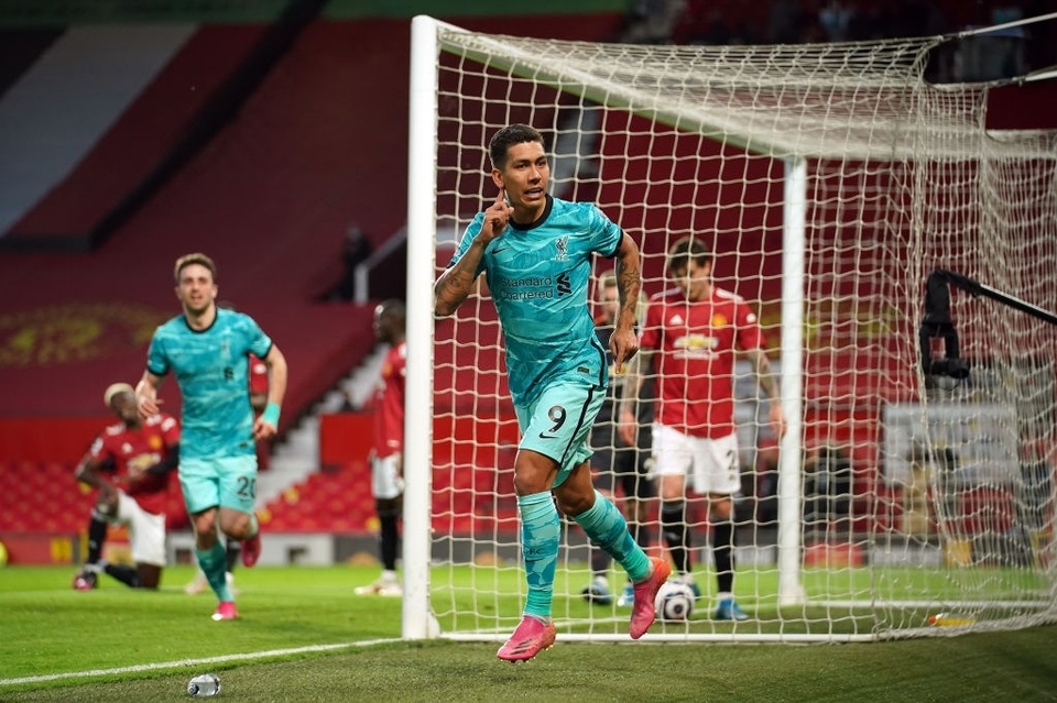 Man Utd 2-4 Liverpool: The Kop đánh sập Old Trafford - 9 Man Utd 2-4 Liverpool: The Kop đánh sập Old Trafford - 9