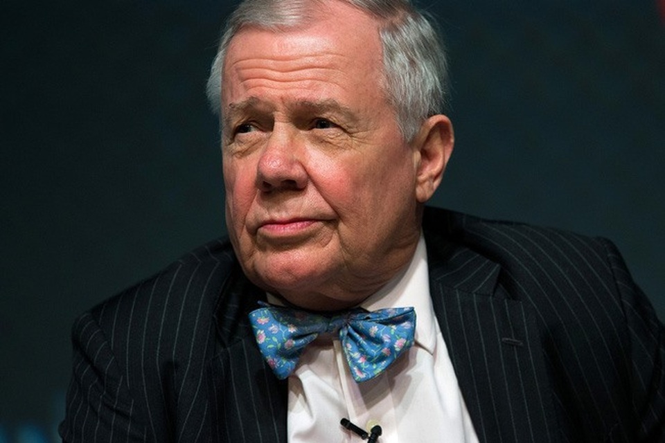 Giá vàng đổ dốc, cổ phiếu bán tháo, huyền thoại đầu tư Jim Rogers khuyên gì? - 1 Giá vàng đổ dốc, cổ phiếu bán tháo, huyền thoại đầu tư Jim Rogers khuyên gì? - 1
