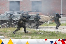 Chuỗi hành động bất thường của Ukraine: Nghi vấn Kiev chuẩn bị đánh lớn