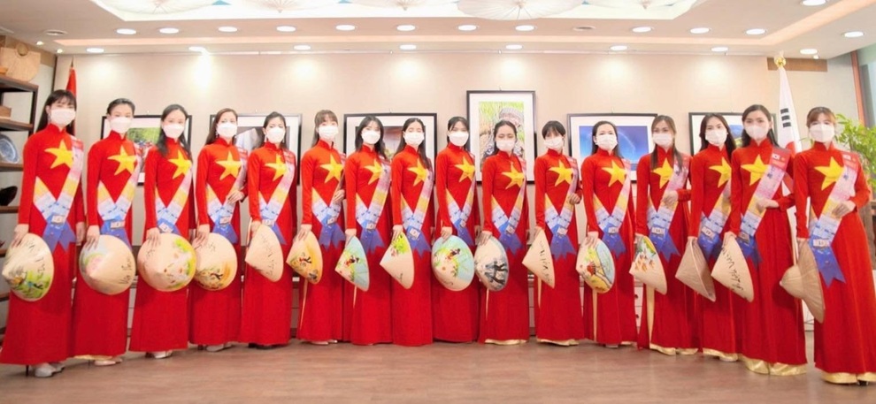 Lễ hội trao giải thưởng trình diễn thời trang Việt Nam - Hàn Quốc lần thứ 3 (KVFFA) - 3 Lễ hội trao giải thưởng trình diễn thời trang Việt Nam - Hàn Quốc lần thứ 3 (KVFFA) - 3