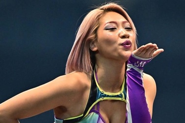 Sao nữ 23 tuổi của Nhật Bản tự vẫn vì “bạo lực mạng”