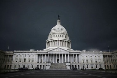 Trụ sở quốc hội Mỹ bị phong tỏa vì một kẻ dùng súng tự sát