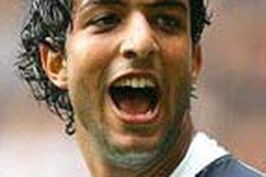 Tottenham bị Wigan cầm chân trên sân nhà 