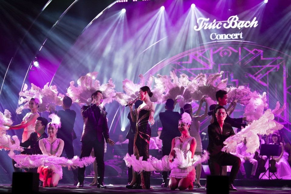 Cảm xúc thăng hoa tại đêm nhạc “Trúc Bạch Concert - Dạ tiệc xanh” - 6 Cảm xúc thăng hoa tại đêm nhạc “Trúc Bạch Concert - Dạ tiệc xanh” - 6