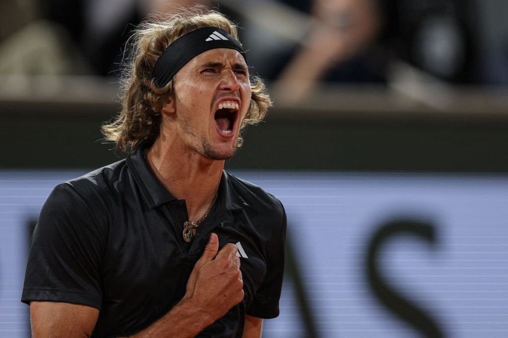 Zverev đi tiếp sau chiến thắng nhọc nhằn trước Tiafoe - 1 Zverev đi tiếp sau chiến thắng nhọc nhằn trước Tiafoe - 1