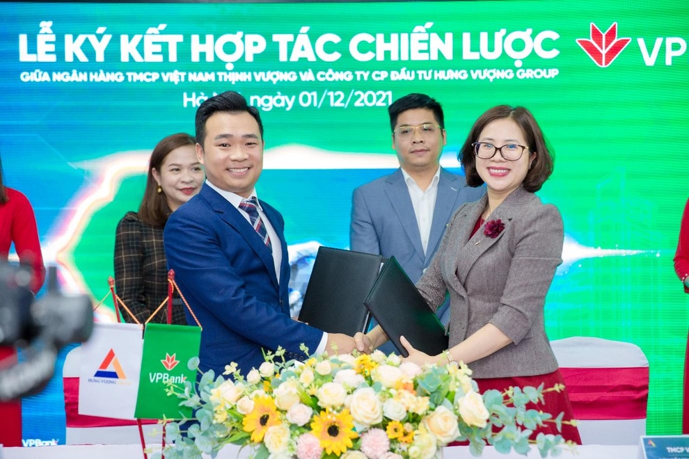 Ký kết hợp tác chiến lược giữa Hưng Vượng Group và ngân hàng VP Bank - 2 Ký kết hợp tác chiến lược giữa Hưng Vượng Group và ngân hàng VP Bank - 2