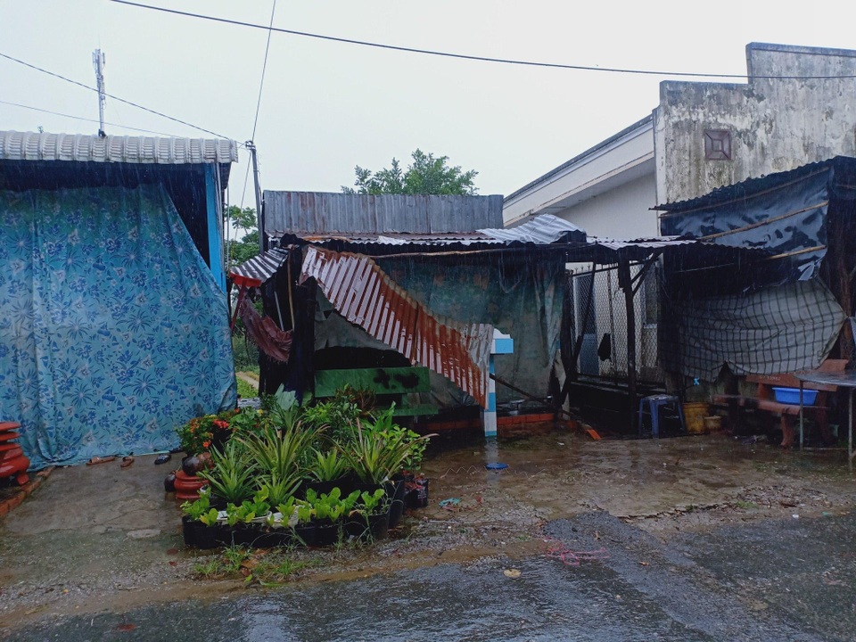 Mưa lũ do bão làm 2 người chết, hơn 1.700 ha lúa và hoa màu bị ngập - 4 Mưa lũ do bão làm 2 người chết, hơn 1.700 ha lúa và hoa màu bị ngập - 4