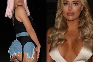 Hai người đẹp Anh mặc táo bạo giữa trời đông giá