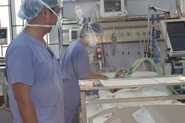 Cứu sống bệnh nhân 83 tuổi bị sốc tim nặng