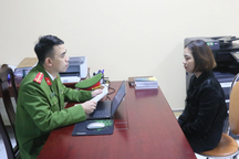 Bắt tạm giam 3 người mua bán gấu chó, rắn hổ mang chúa