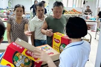 Thực hư hơn 200 bệnh nhân, người thân bị cô lập trong bệnh viện 3 ngày?