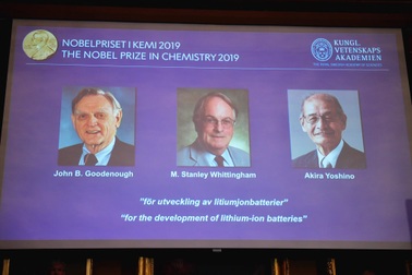 Nobel Hóa học 2019 gọi tên 3 nhà khoa học