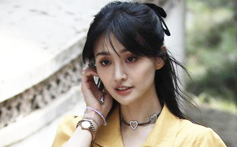 Nữ thần thanh xuân Trịnh Sáng xuống sắc, bơ phờ vì ép cân - 9 Nữ thần thanh xuân Trịnh Sáng xuống sắc, bơ phờ vì ép cân - 9