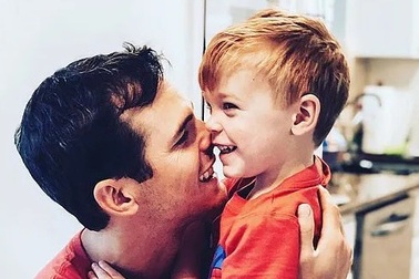 Con trai 3 tuổi của ca sỹ Granger Smith chết đuối