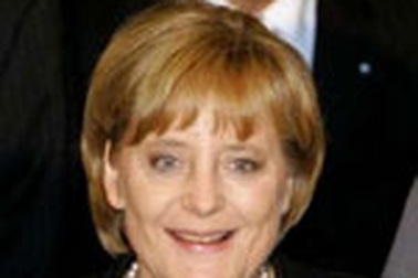 Bà Merkel được bầu lại làm Chủ tịch khối liên minh hai đảng