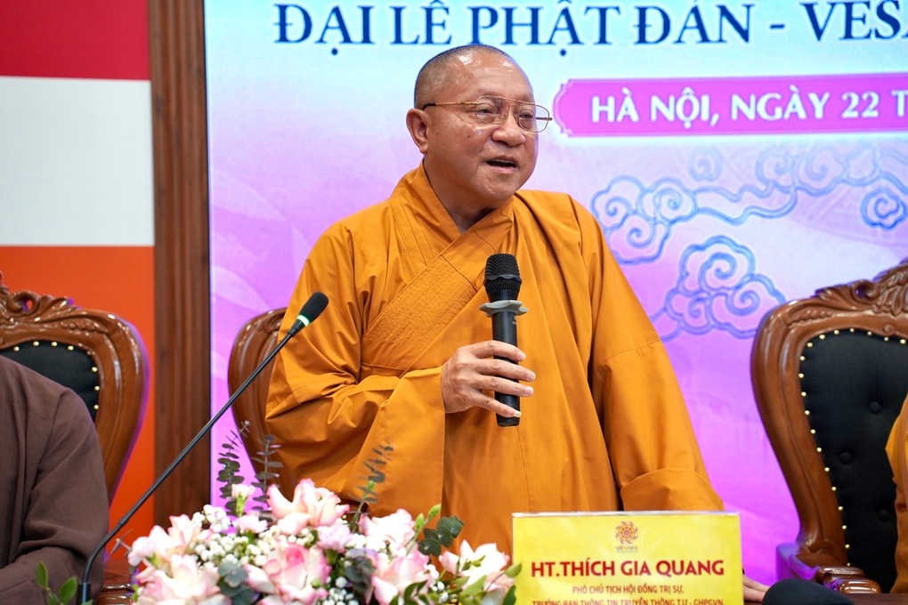 Hòa thượng Thích Gia Quang phát biểu tại buổi họp báo Đại lễ Vesak 2025