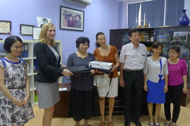 Đại sứ quán Đức tài trợ 23 máy tính cho trung tâm dạy trẻ tự kỷ