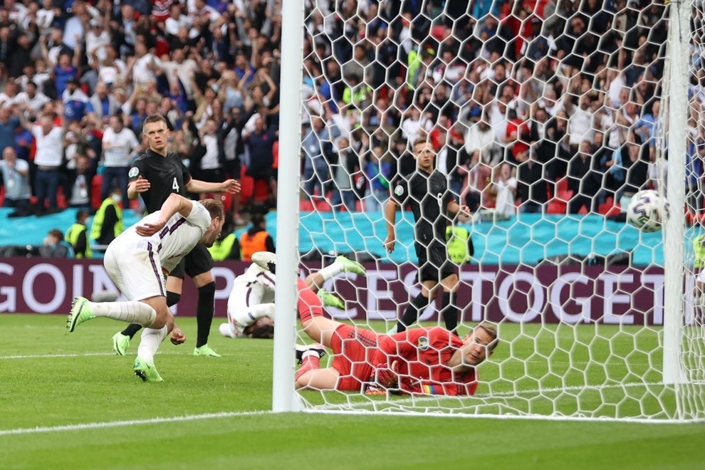 Những khoảnh khắc tuyển Anh hạ gục Đức tại Wembley - 17 Những khoảnh khắc tuyển Anh hạ gục Đức tại Wembley - 17