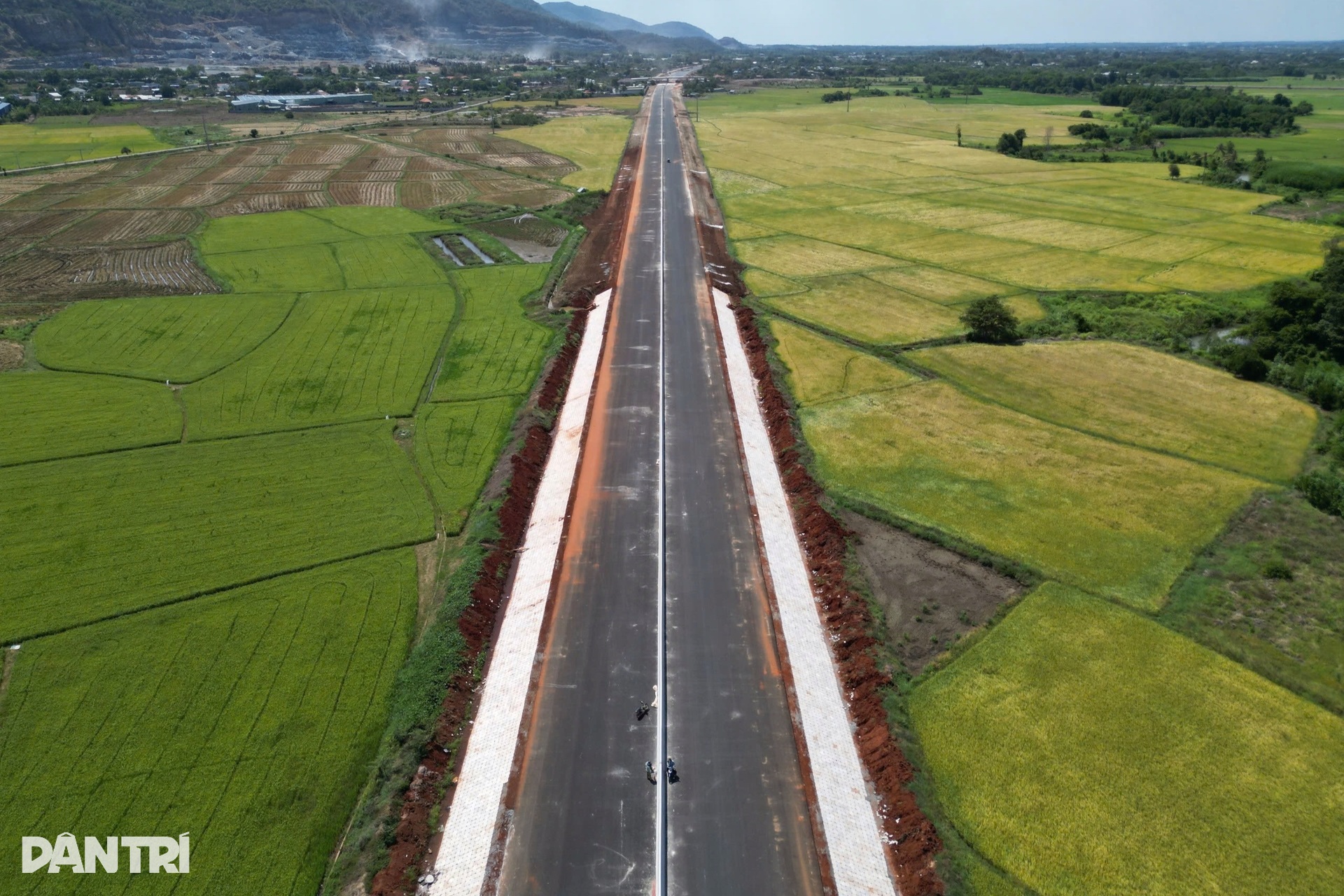 Hiện trạng tiến độ các tuyến đường kết nối sân bay Long Thành - 13 Hiện trạng tiến độ các tuyến đường kết nối sân bay Long Thành - 13