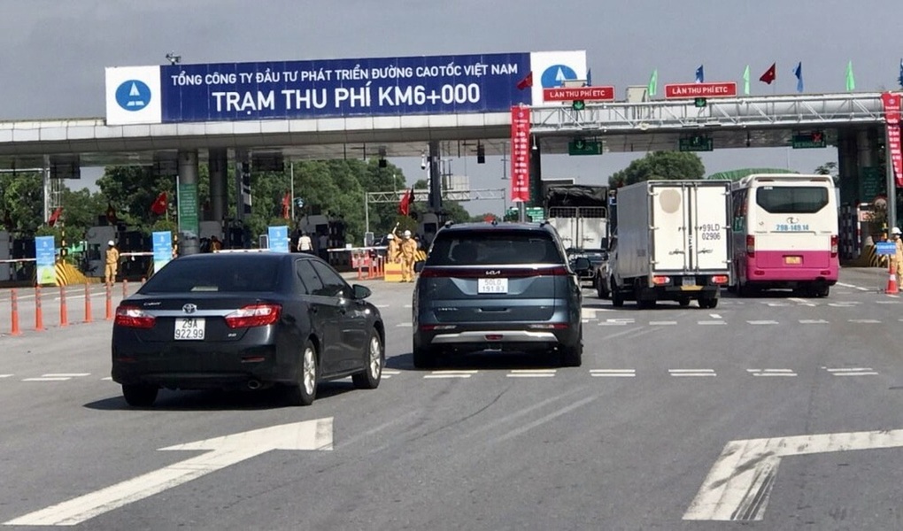 Tài khoản giao thông: Người dùng ô tô “xoắn não” vì câu chữ