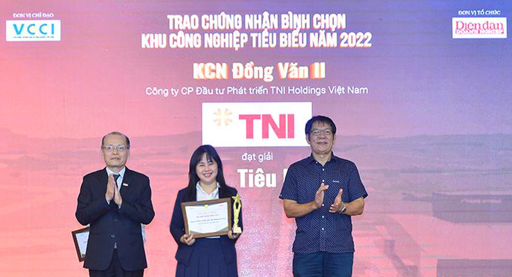 KCN Đồng Văn II thuộc TNI Holdings Vietnam được công nhận Khu công nghiệp tiêu biểu - 1 KCN Đồng Văn II thuộc TNI Holdings Vietnam được công nhận Khu công nghiệp tiêu biểu - 1