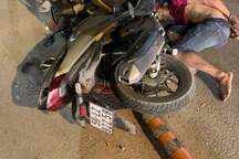 Trinh sát đặc nhiệm quật ngã 2 đối tượng giật dây chuyền