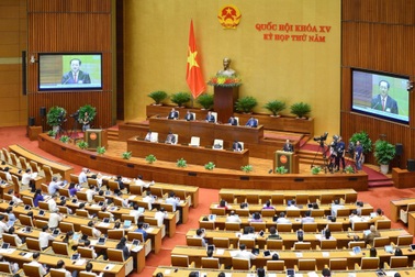 Quốc hội thông qua Luật Bảo vệ quyền lợi người tiêu dùng