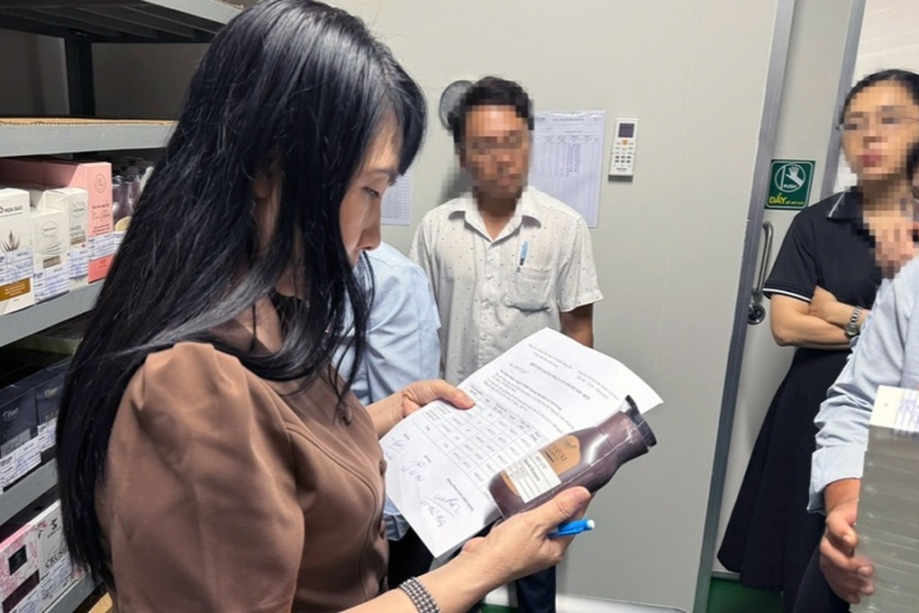 Sở Y tế Đồng Nai xin chỉnh câu chữ trong báo cáo vụ mỹ phẩm - 1 Sở Y tế Đồng Nai xin chỉnh câu chữ trong báo cáo vụ mỹ phẩm - 1