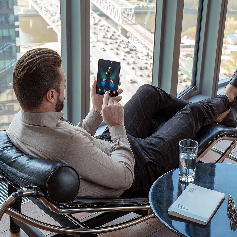 Galaxy Fold được lòng nhiều nhóm khách hàng - 1