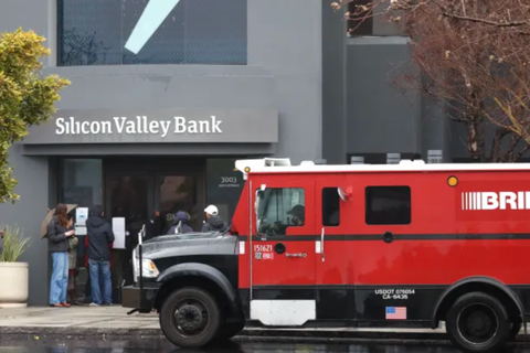Ngân hàng SVB của Mỹ sụp đổ, là vụ phá sản nhà băng lớn nhất từ 2008