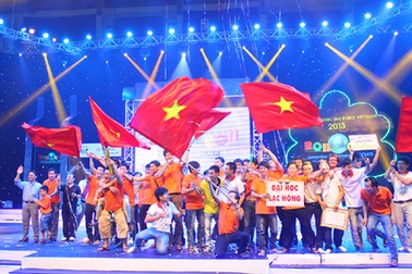 ĐH Lạc Hồng “bội thu” Robocon Việt Nam 2013
