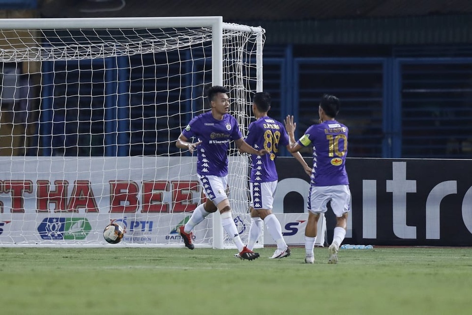 Quang Hải lập cú đúp, CLB Hà Nội thắng đậm Cần Thơ 7-0 - 3 Quang Hải lập cú đúp, CLB Hà Nội thắng đậm Cần Thơ 7-0 - 3