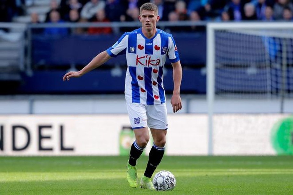 HLV Heerenveen buồn vì chia tay “trung vệ hoàn hảo” - 1 HLV Heerenveen buồn vì chia tay “trung vệ hoàn hảo” - 1