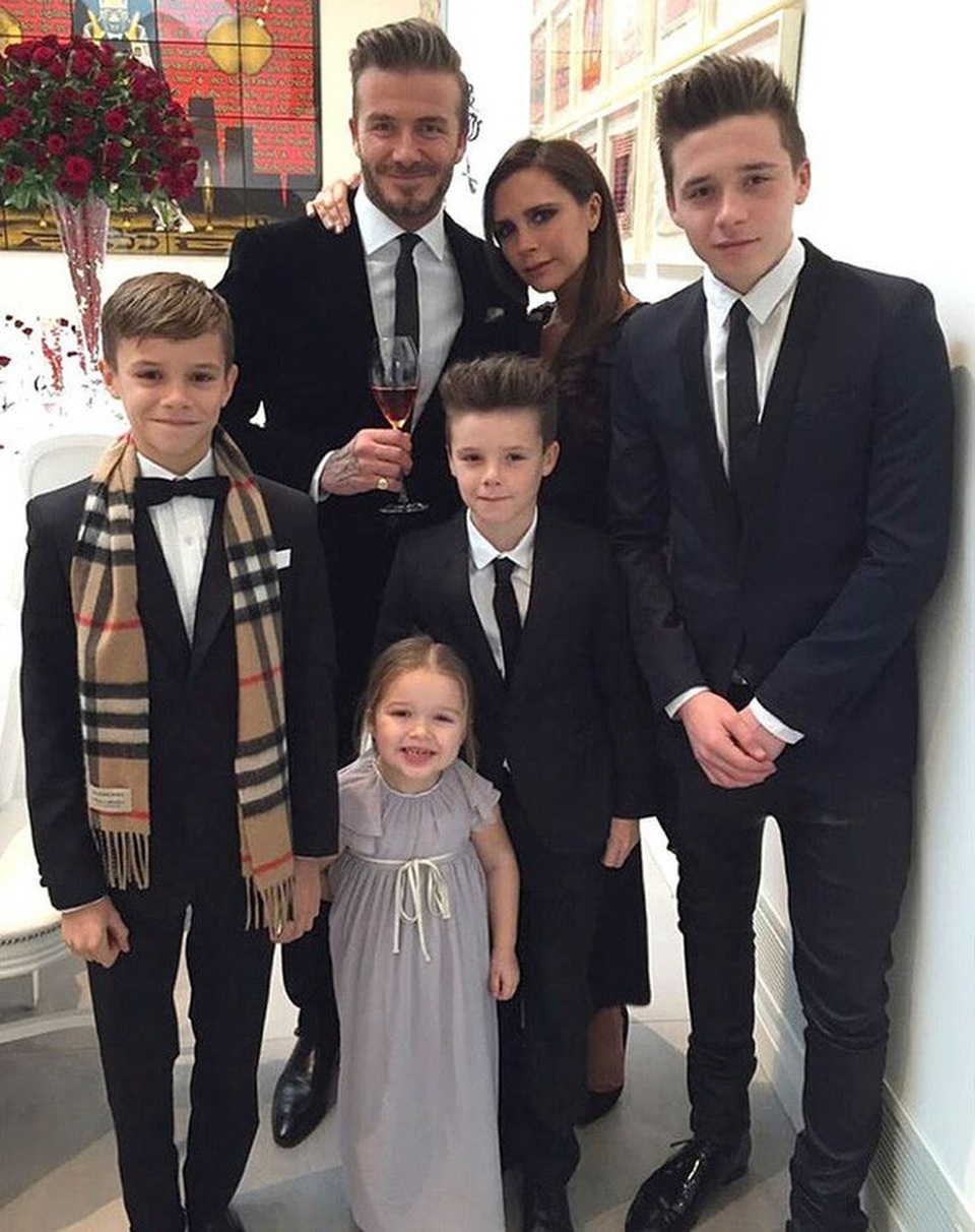Vợ chồng cầu thủ David Beckham giám sát con sử dụng mạng xã hội ra sao? - 4 Vợ chồng cầu thủ David Beckham giám sát con sử dụng mạng xã hội ra sao? - 4