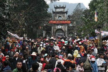 Để lễ hội Việt Nam thêm đẹp trong lòng du khách