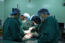 Phẫu thuật thành công khối u gần 5 kg cho cụ bà 80 tuổi