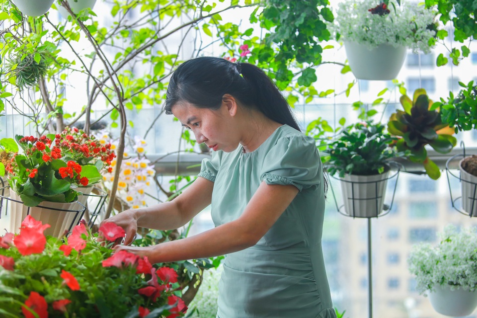 Ngôi nhà với ban công đẹp như cổ tích của nữ nhà báo điều tra nổi tiếng VTV - 7 Ngôi nhà với ban công đẹp như cổ tích của nữ nhà báo điều tra nổi tiếng VTV - 7