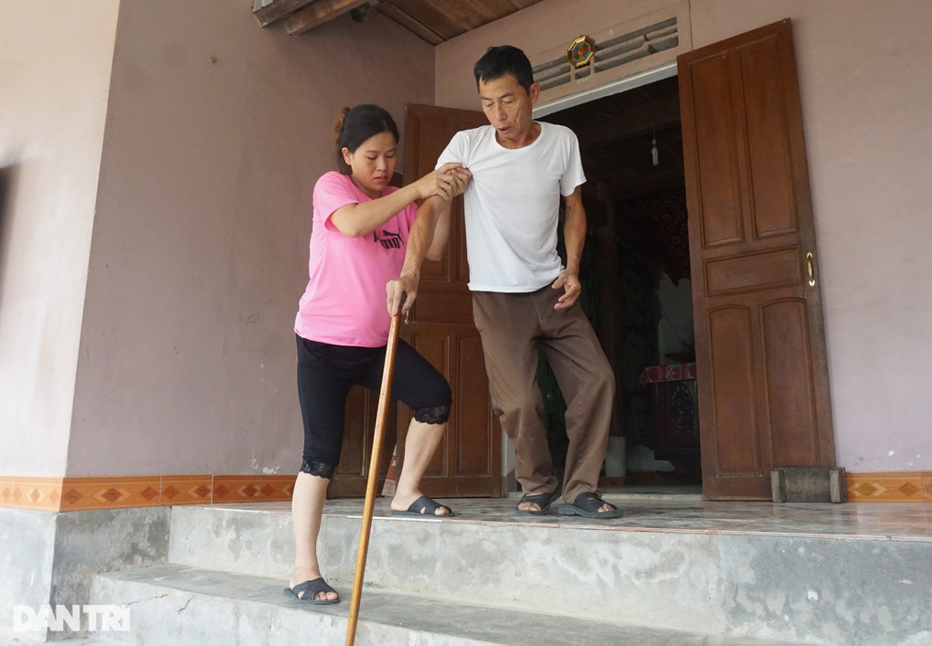 Bi kịch đau đớn liên tiếp đổ lên đầu một gia đình nghèo tại Nghệ An - 1 Bi kịch đau đớn liên tiếp đổ lên đầu một gia đình nghèo tại Nghệ An - 1